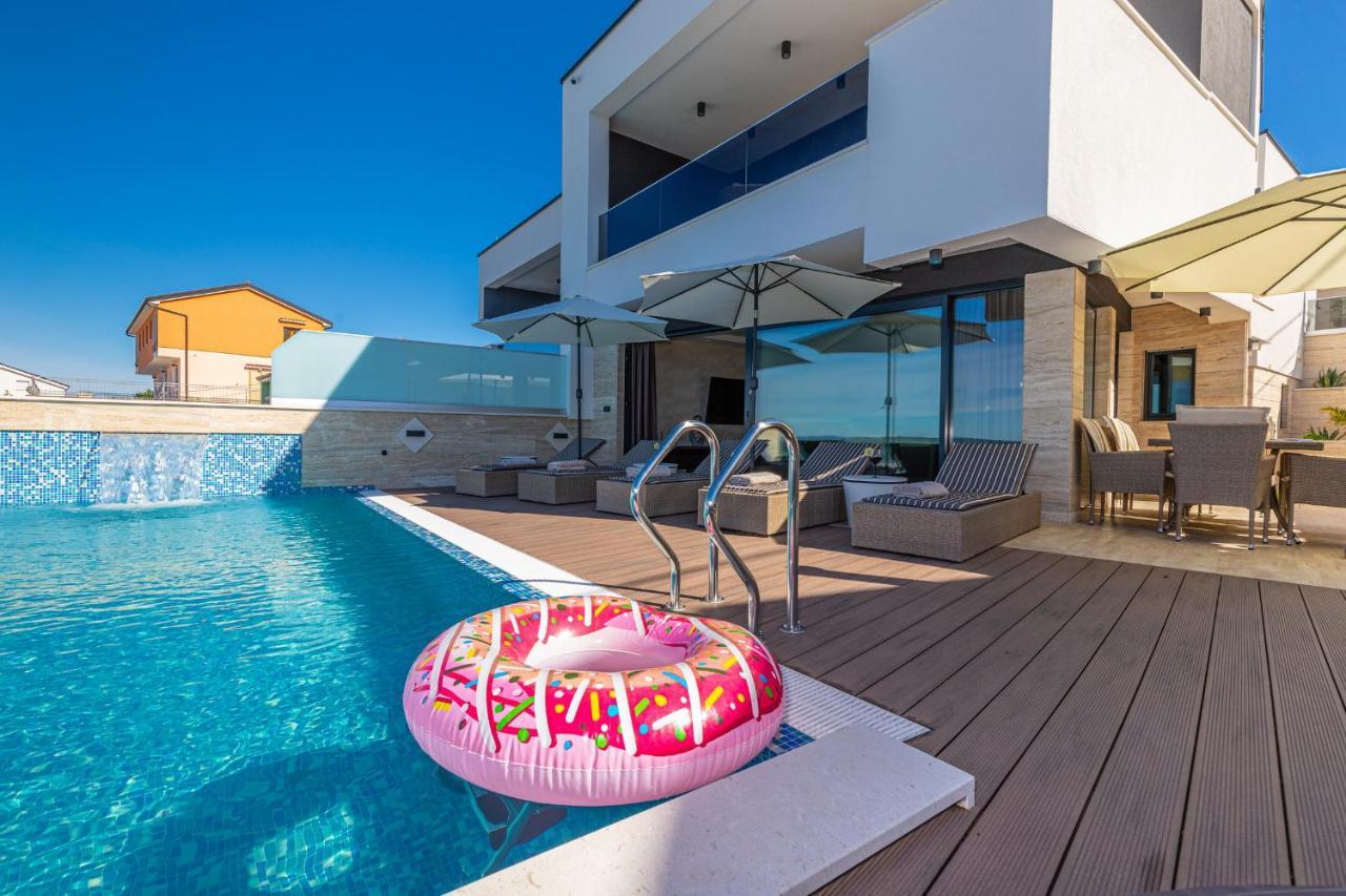 Villa Marassi With Heated Pool, Hot Tub And Sauna Crikvenica Bagian luar foto