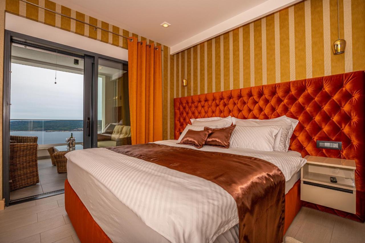 Villa Marassi With Heated Pool, Hot Tub And Sauna Crikvenica Bagian luar foto