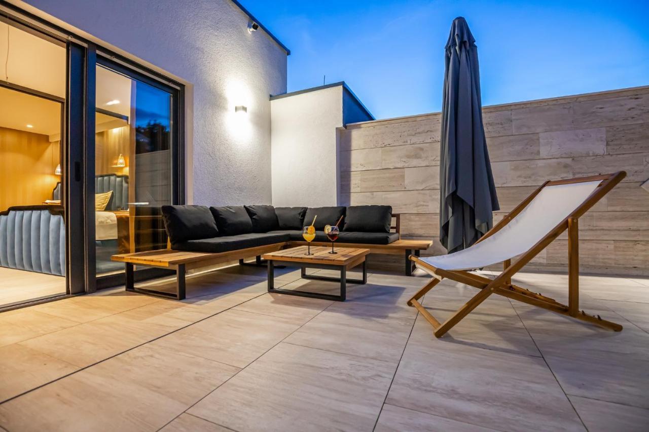 Villa Marassi With Heated Pool, Hot Tub And Sauna Crikvenica Bagian luar foto