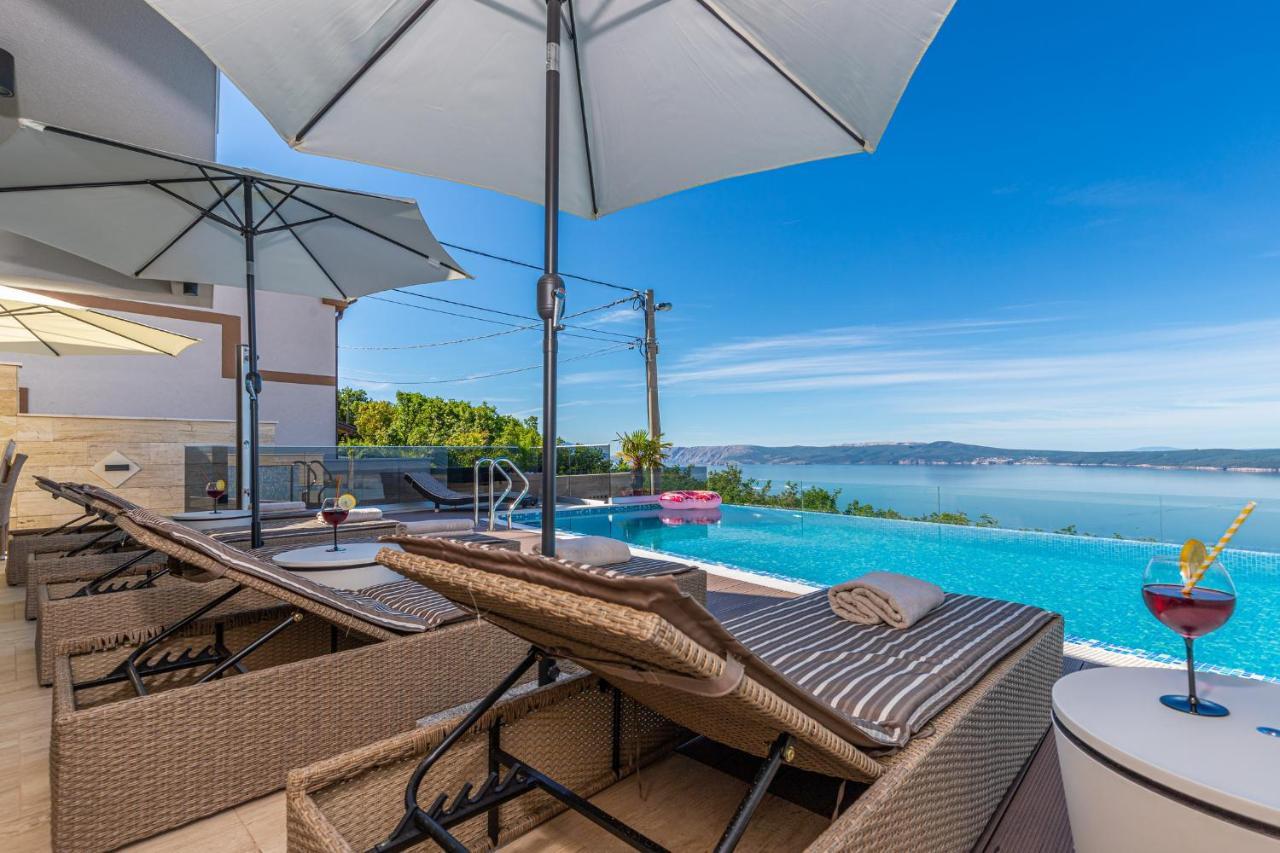 Villa Marassi With Heated Pool, Hot Tub And Sauna Crikvenica Bagian luar foto