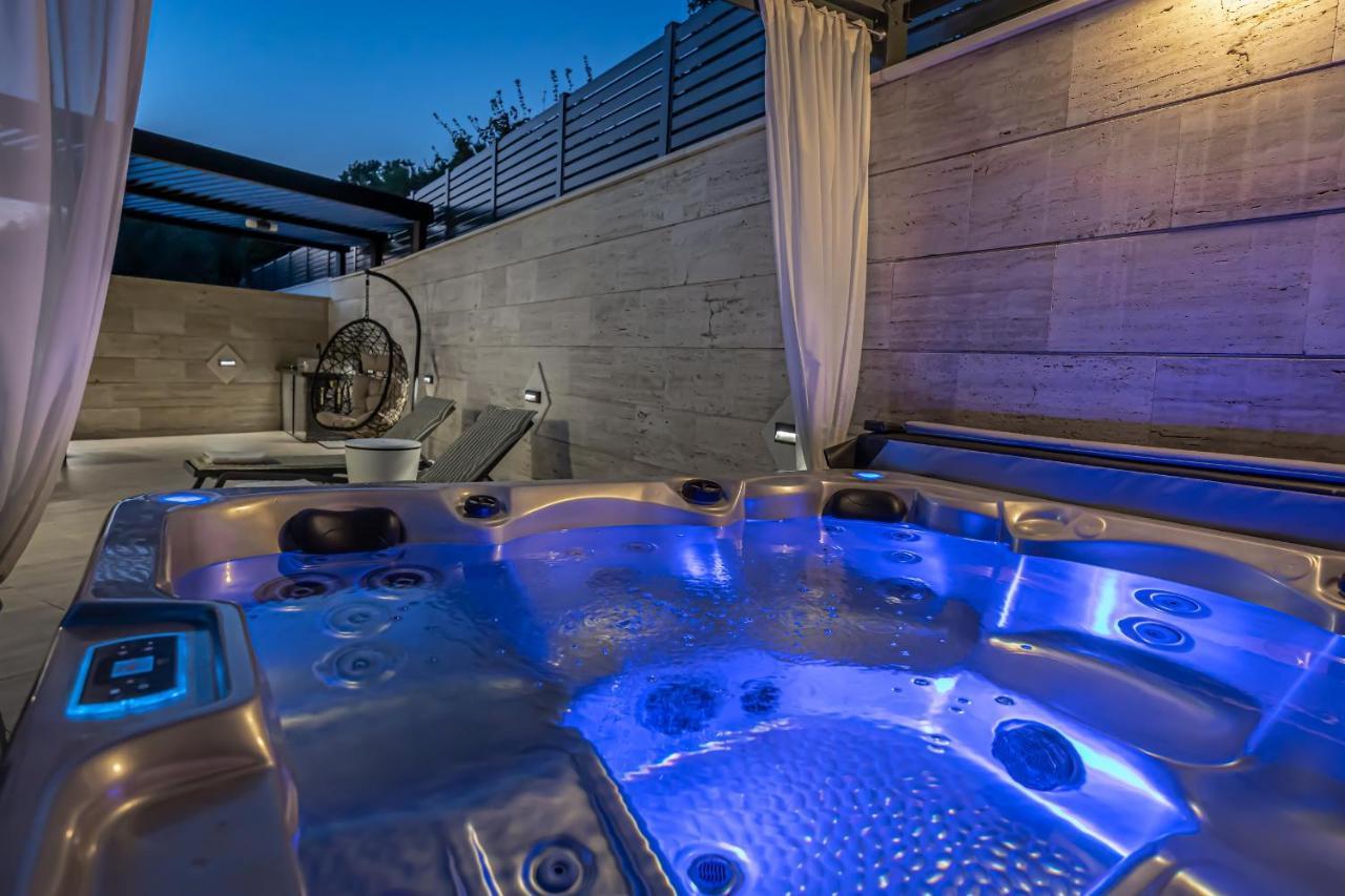 Villa Marassi With Heated Pool, Hot Tub And Sauna Crikvenica Bagian luar foto
